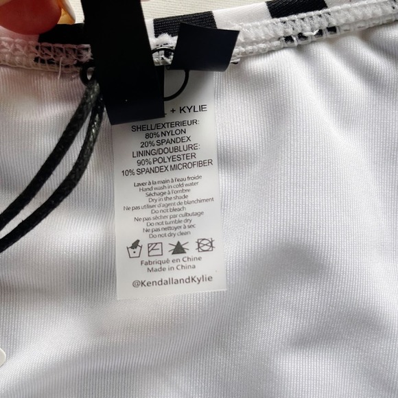 [Kendall & Kylie] NWT ruffle striped bikini large - Picture 10 of 14